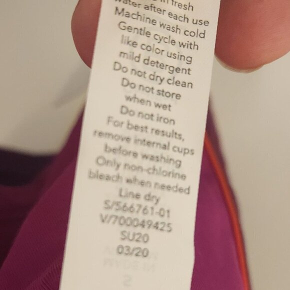 Athleta ColorBlock D-DD Crop Bikini Top. NWT. Size Small. - Picture 10 of 10